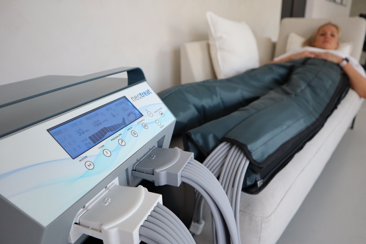Lymphdrainage-Behandlung mit dem neotreat System